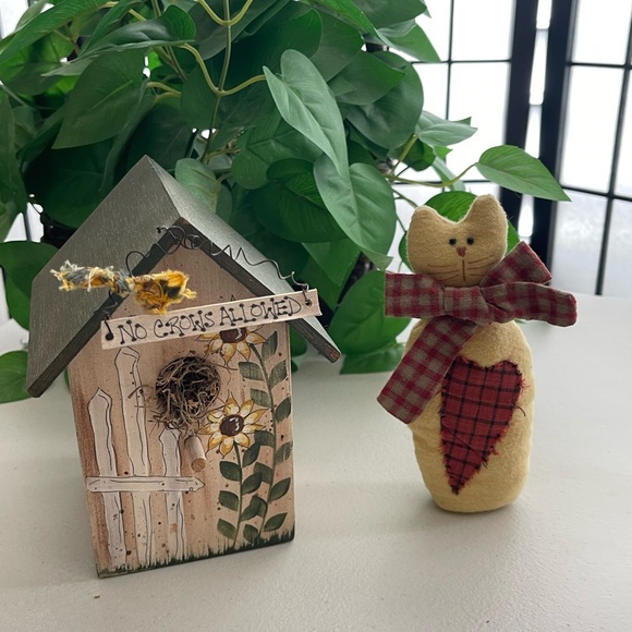 Decorative Birdhouse Hand Painted - Picture 1 of 9